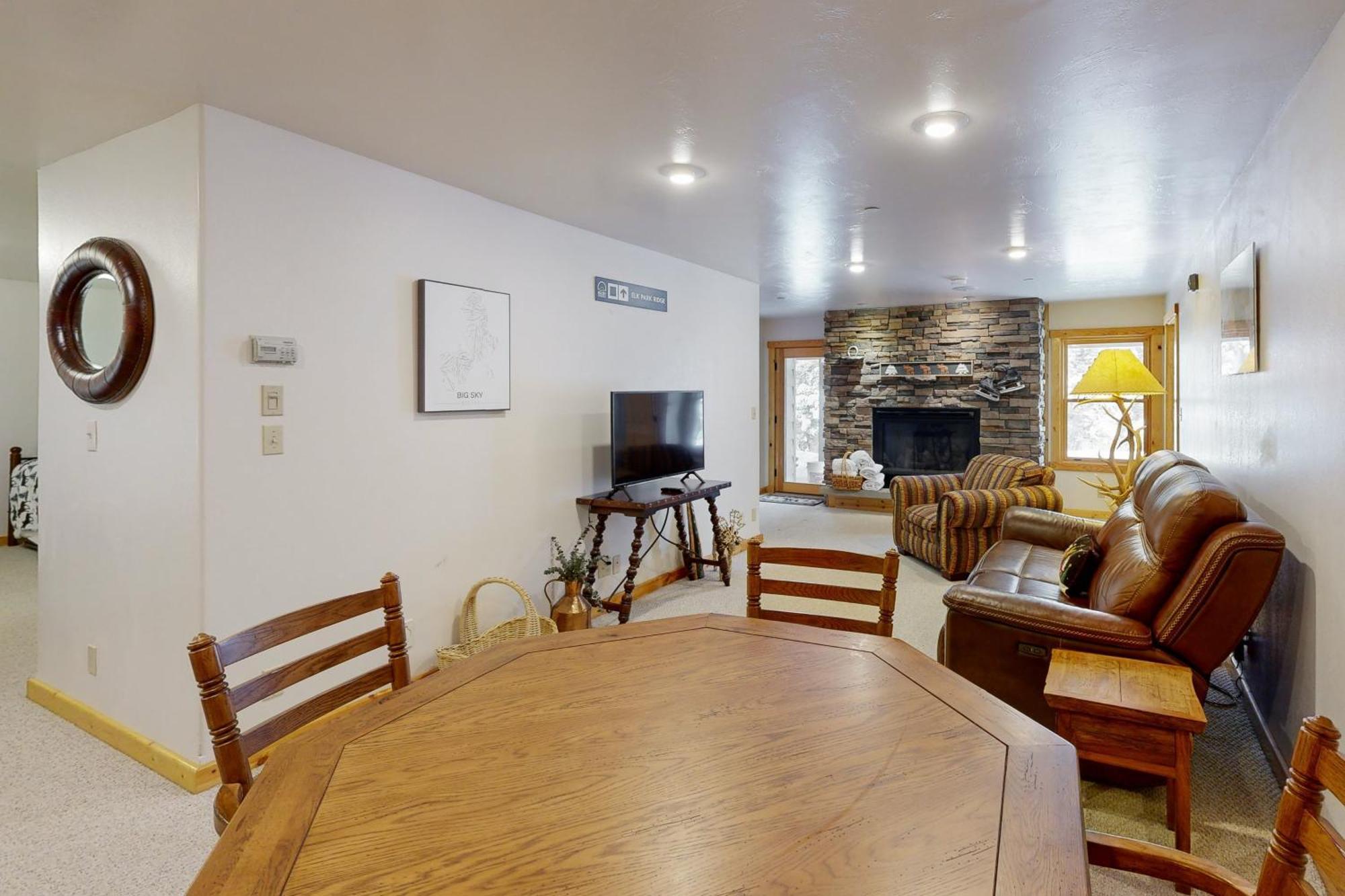 Antler Ridge Villa Big Sky Ngoại thất bức ảnh