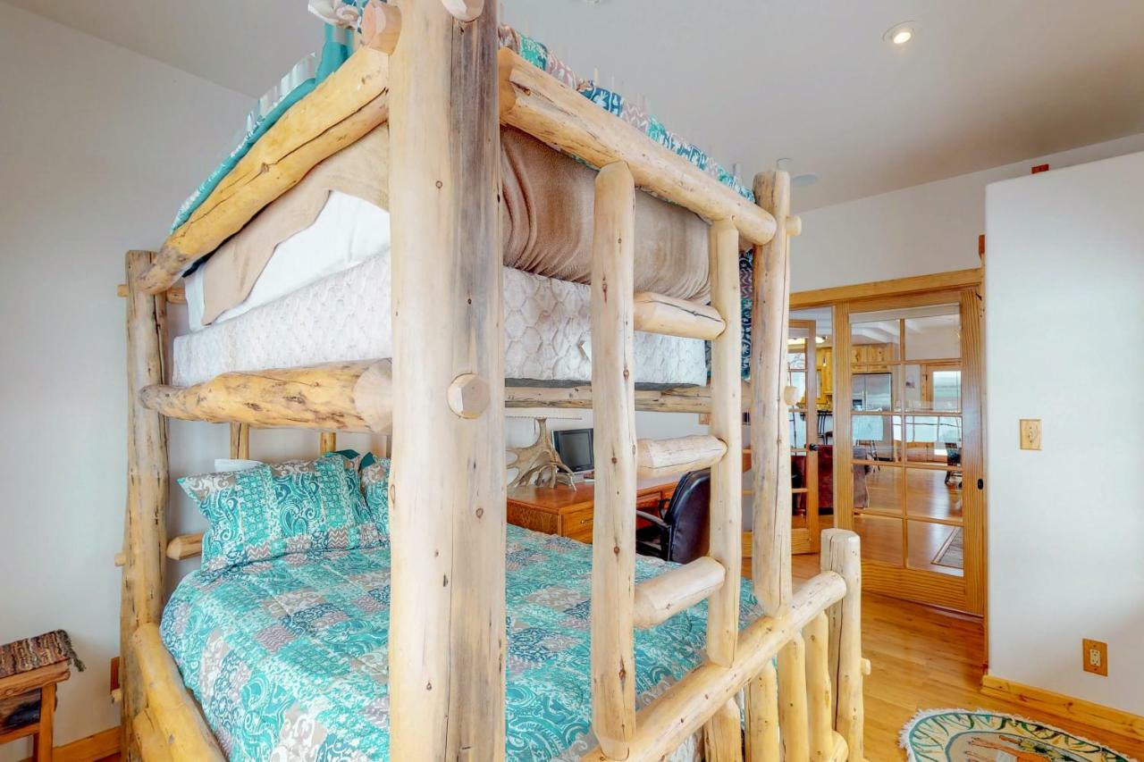 Antler Ridge Villa Big Sky Ngoại thất bức ảnh