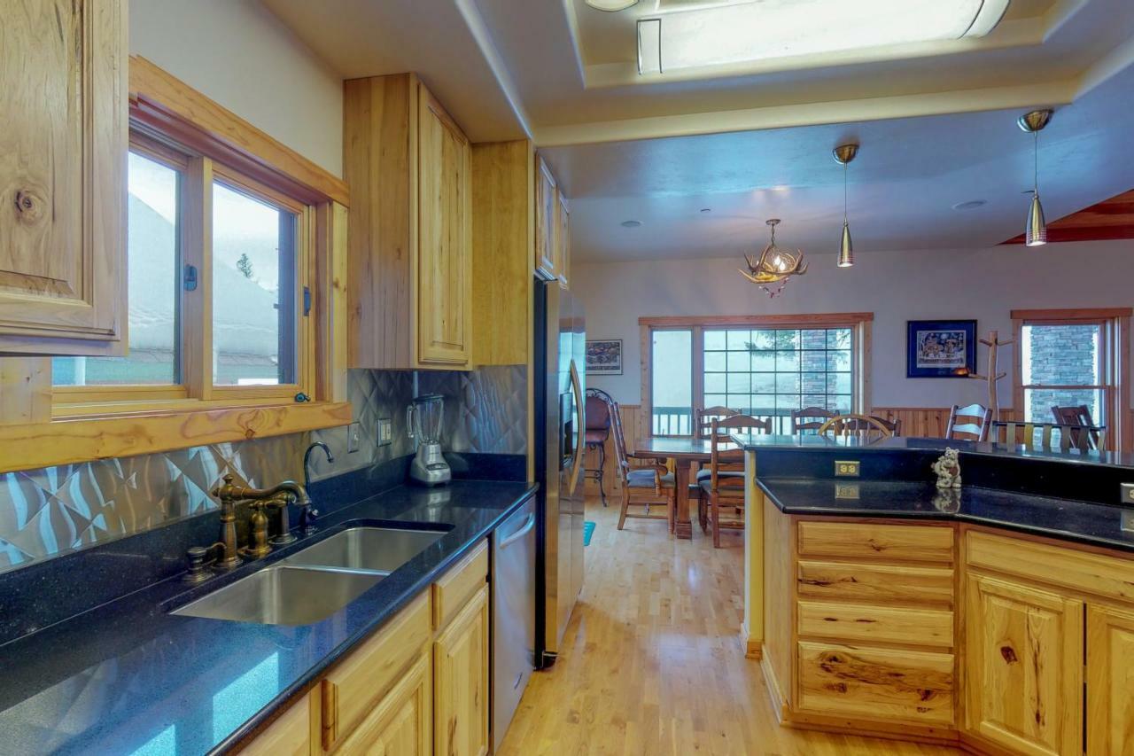 Antler Ridge Villa Big Sky Ngoại thất bức ảnh