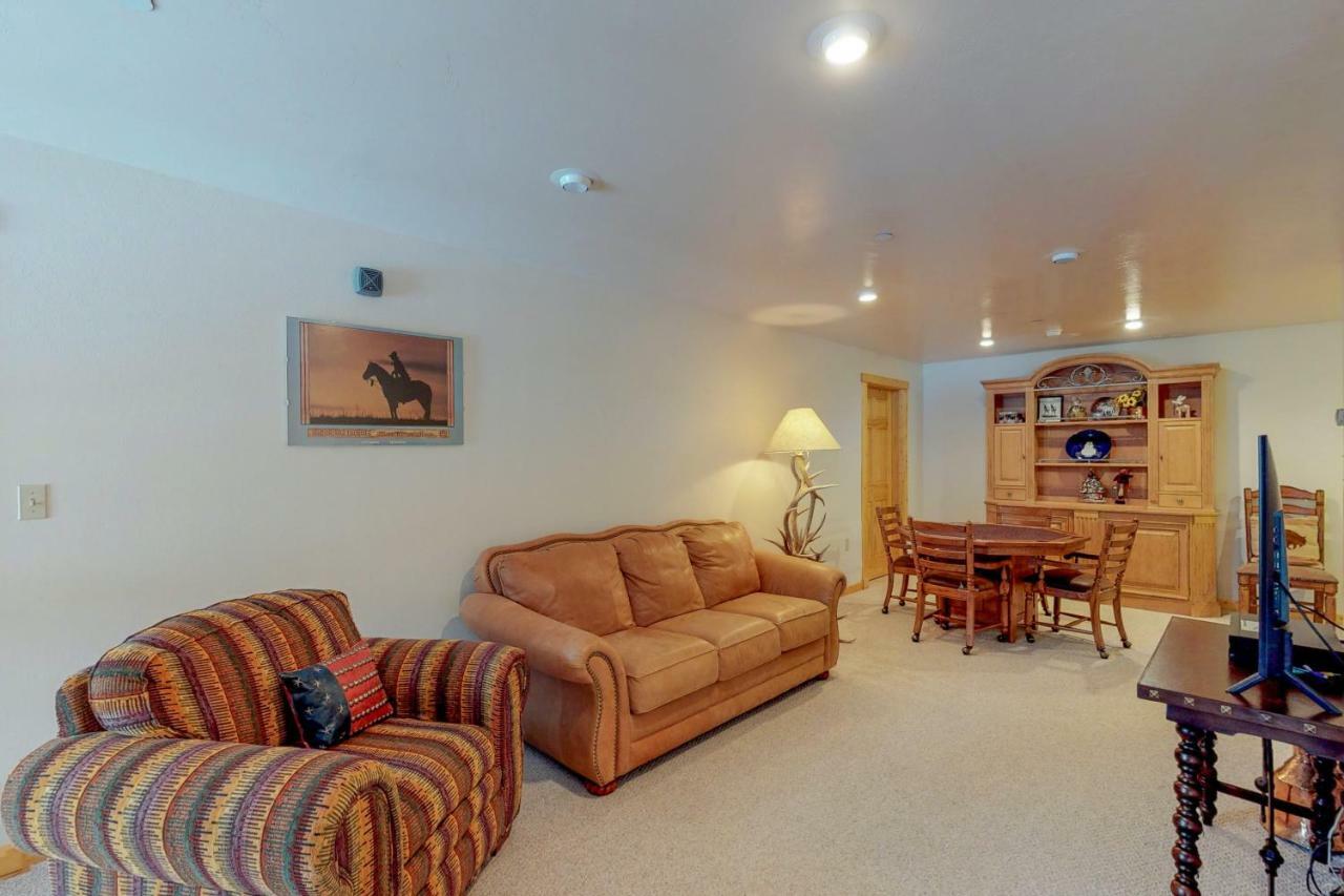 Antler Ridge Villa Big Sky Ngoại thất bức ảnh