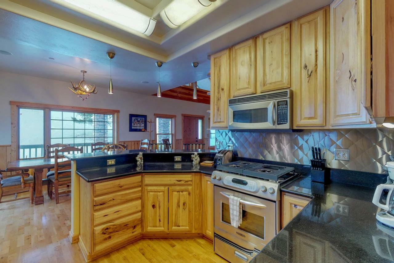 Antler Ridge Villa Big Sky Ngoại thất bức ảnh
