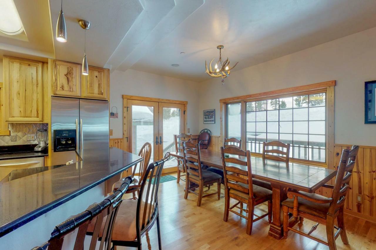 Antler Ridge Villa Big Sky Ngoại thất bức ảnh
